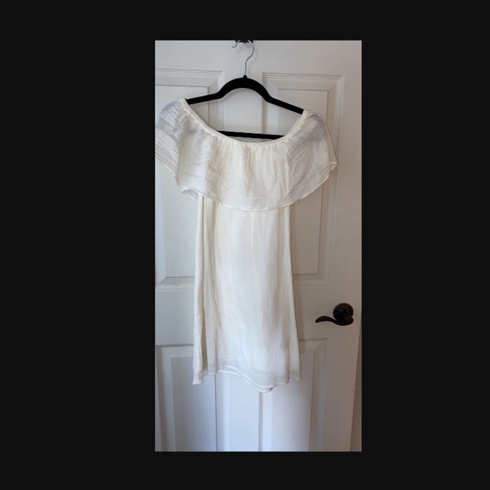 off the shoulder, cream color aerie summer dress!!